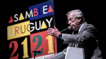 Danilo Astori (archivo, mayo de 2019). · Foto: Javier Calvelo, adhocFOTOS