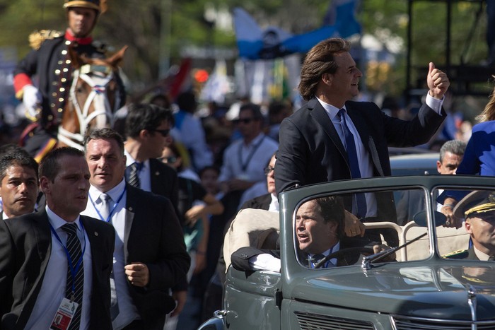 Alejandro Astesiano y Luis Lacalle Pou durante la ceremonia de cambio de mando presidencial, el 1º de marzo de 2020. · Foto: Ernesto Ryan