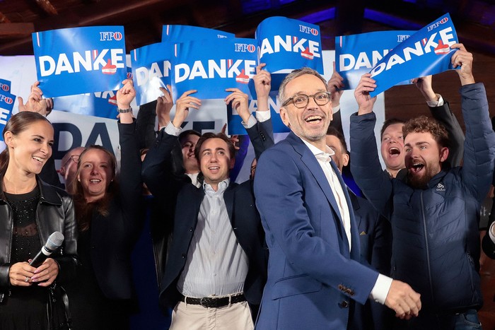 Herbert Kickl, líder y principal candidato del Partido de la Libertad de Austria, el domingo, en Viena, Austria. · Foto: Alex Halada, AFP