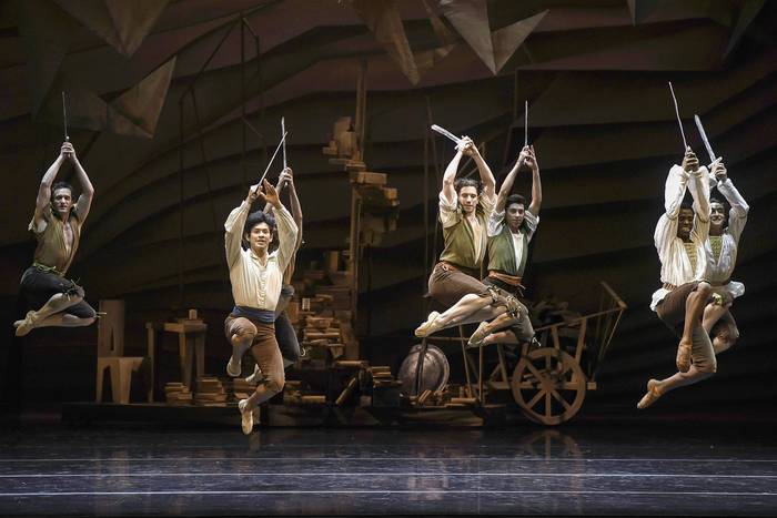 Ensayo de la Gran gala de ballet, el 18 de setiembre, en el Auditorio Nacional Adela Reta. · Foto: Federico Gutiérrez