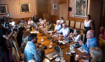Bancada de Senadores del Frente Amplio, en el Palacio Legislativo. · Foto: Gianni Schiaffarino