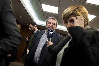 Mario Bergara, ayer, durante la conferencia de prensa en el BCU.
Mario Bergara, ayer, durante la conferencia de prensa en el BCU.