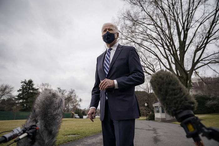 Joe Biden, en el jardín sur de la Casa Blanca, el 16 de marzo, en Washington. · Foto: Drew Angerer, Getty Images, AFP