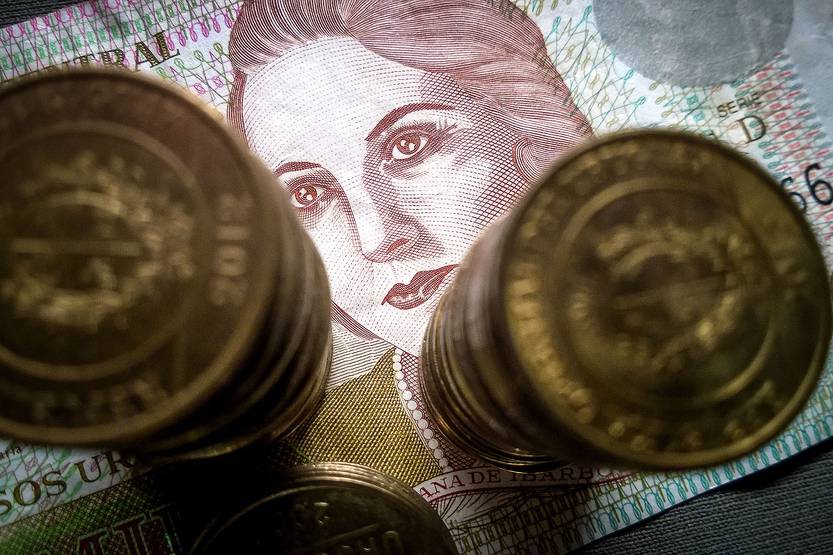 20220226 ECONOMIA ATRASO CAMBIARIO