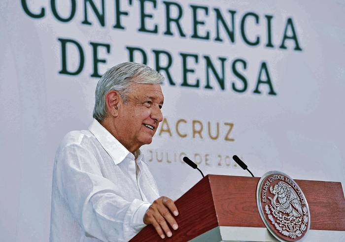 Andrés Manuel López Obrador, presidente mexicano, durante su conferencia matutina en el estado de Veracruz, México. · Foto: EFE, presidencia de México