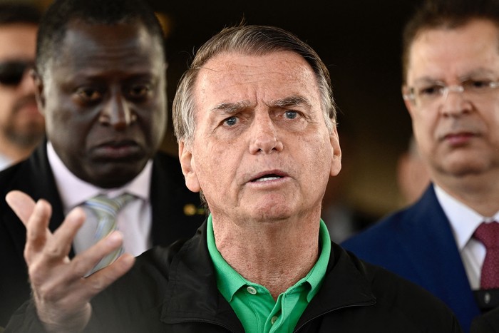Jair Bolsonaro, durante una rueda de prensa, el 17 de julio en el Senado Federal, en Brasilia. · Foto: Mateus Bonomi, AFP