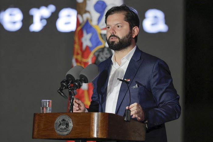 Gabriel Boric, el 17 de diciembre, en Santiago de Chile. · Foto: Javier Torres AFP