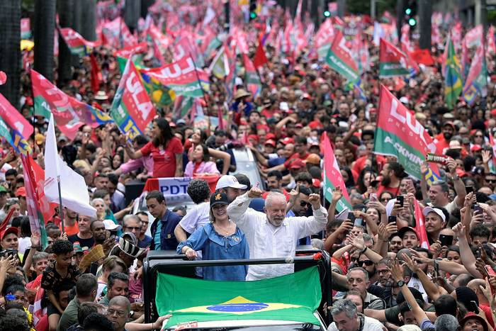 Luiz Inácio Lula da Silva durante un acto de campaña en Belo Horizonte, estado de Minas Gerais (09.10.2022). · Foto: Douglas Magno, AFP