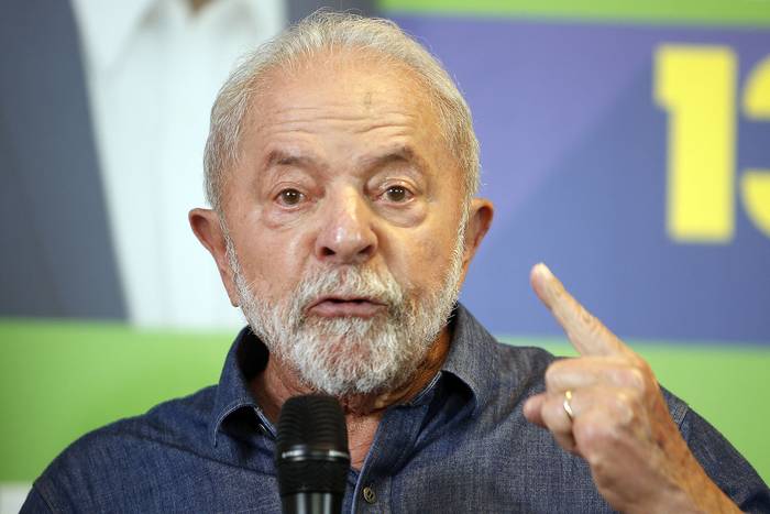 Luiz Inácio Lula da Silva, durante una conferencia de prensa, en San Pablo (24.10.2022). · Foto: Miguel Schincariol, AFP
