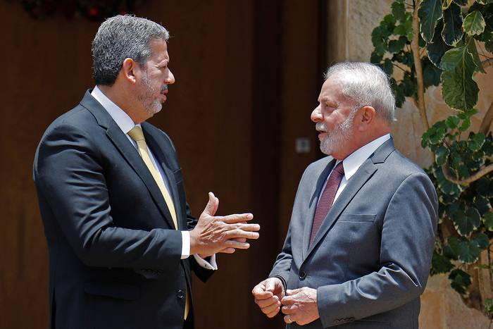 Arthur Lira y Luiz Inácio Lula da Silva durante una reunión como parte del proceso de transición, el 9 de noviembre, en Brasilia. · Foto: Sergio Lima, AFP