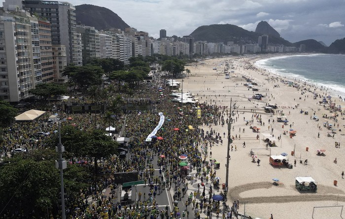 Acto de Jair Bolsonaro, el 16 de marzo, en Río de Janeiro. · Foto: Mauro Pimentel, AFP