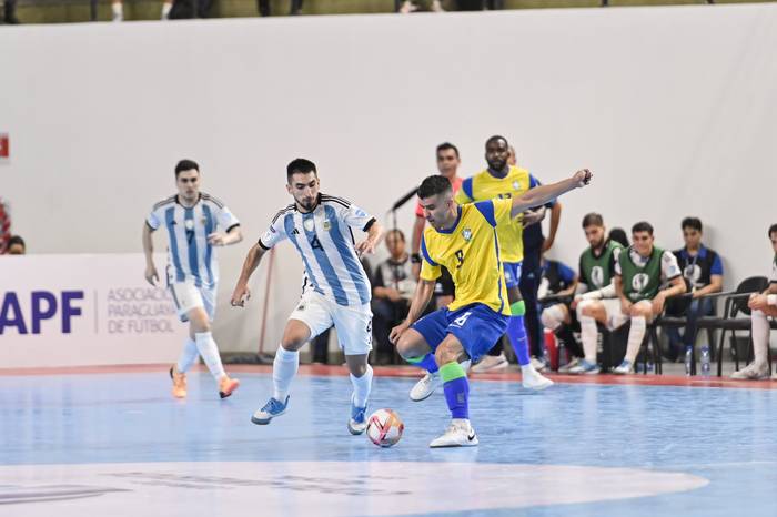 Brasil y Argentina en la final de la Copa América de Fútbol Sala. Foto: Conmebol.