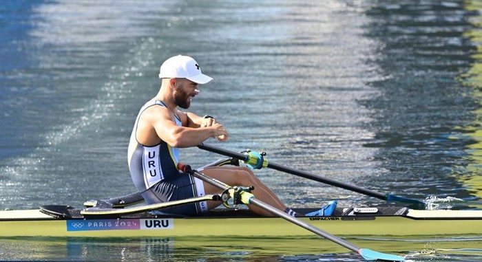 Bruno Cetraro en la final B de remo single en los Juegos Olímpicos de París 2024. Foto: Secretaría Nacional del Deporte