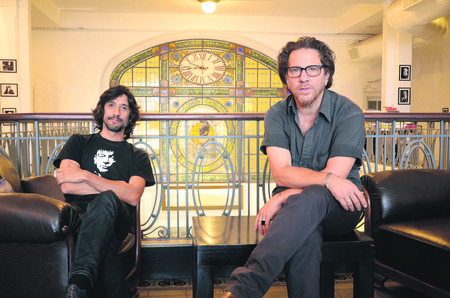 Pedro Dalton y José Nozar, de la banda Buenos Muchachos. Foto: Alessandro Maradei Pedro Dalton y José Nozar, de la banda Buenos Muchachos. Foto: Alessandro Maradei