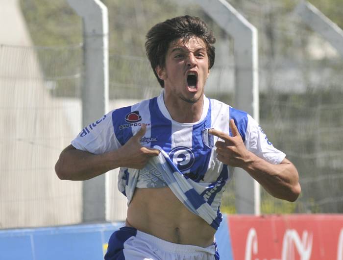 Joaquín Zeballos, de Juventud, en el Parque Artigas de Las Piedras. · Foto: Federico Gutiérrez