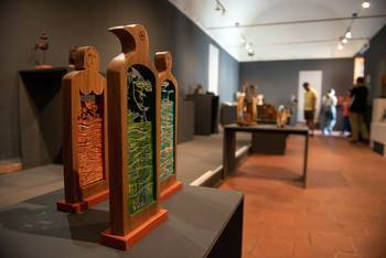 Muestra del Colectivo Escala Humana en la nueva sala del Cabildo de Montevideo. · Foto: Gianni Schiaffarino