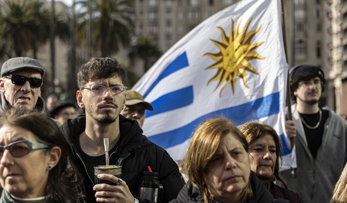Movilización por la reforma de la Caja Profesional, el 13 de junio, en Torre Ejecutiva. · Foto: Ernesto Ryan