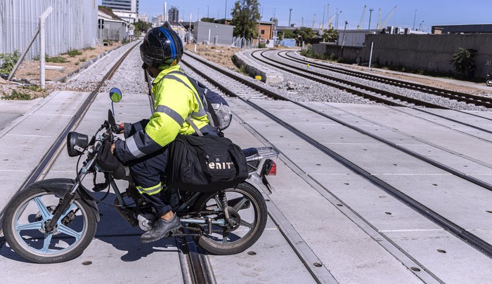 Foto principal del artículo 'Ministro Falero anunció una nueva campaña de bien público y planteó aplicación de multas tras accidentes ferroviarios' · Foto: Ernesto Ryan