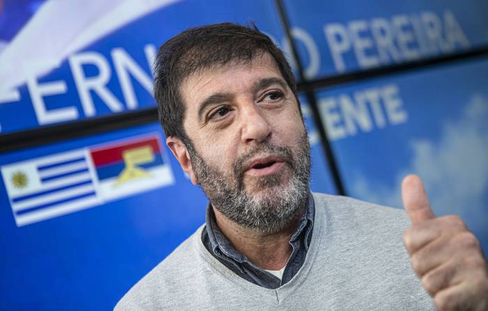 Fernando Pereira confirma, este jueves, su candidatura a la presidencia del Frente Amplio. · Foto: Ernesto Ryan