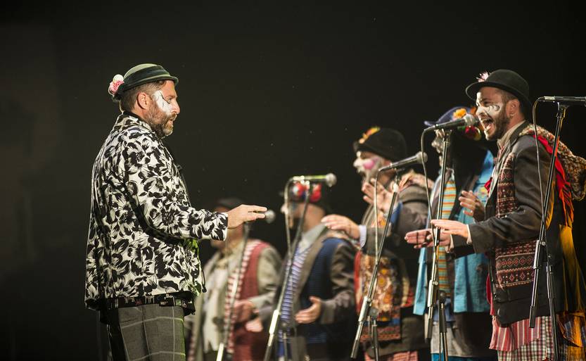 pol carnaval RS103012_20220118 -NR 100