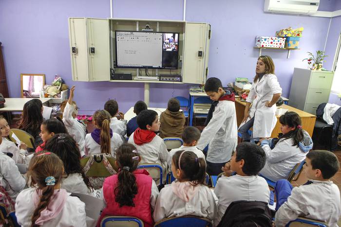 Clase de inglés del Plan Ceibal en escuela de Paso Carrasco (archivo, mayo de 2013). · Foto: Iván Franco
