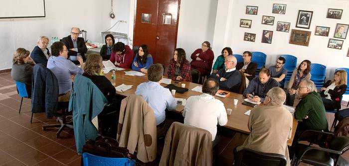 Sesión del Consejo de la Facultad de Medicina de la UdelaR en el Centro Cìvico Salvador Allende (archivo, setiembre 2018) · Foto: Olavarría
