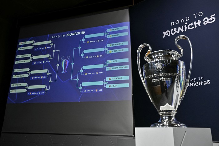 Sorteo de eliminatorias de la Champions, el 31 de enero en Nyon, Suiza. · Foto: Fabrice Coffrin, AFP