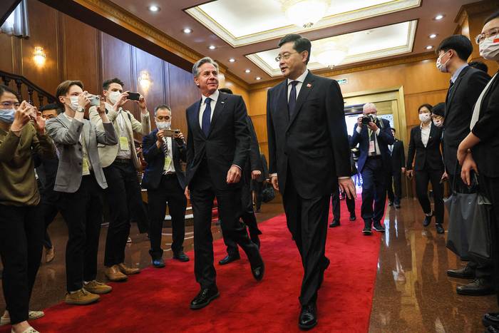 Antony Blinken, secretario de Estado de Estados Unidos, y Qin Gang, ministro de Relaciones Exteriores de China, en Pekín (18.06.2023). · Foto: Leah Millis, AFP