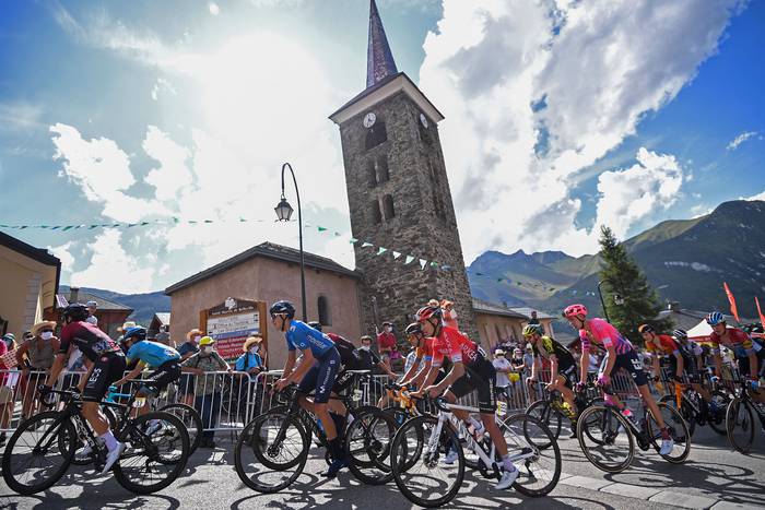 Tercera etapa de la 72 edición de la carrera ciclista Criterium du Dauphine, 157 km entre Corenc y Saint-Martin-de-Belleville, el 14 de agosto.  · Foto: Anne-Christine Poujoulat / AFP