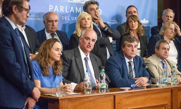 Conferencia de prensa de la coalición de gobierno (archivo, diciembre de 2022). · Foto: Alessandro Maradei