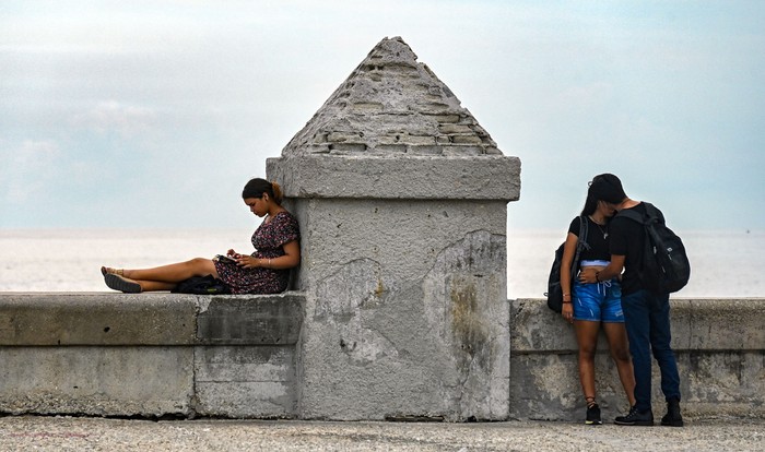 Paseo marítimo de La Habana, el 18 de marzo de 2024. · Foto: Yamil Lage, AFP