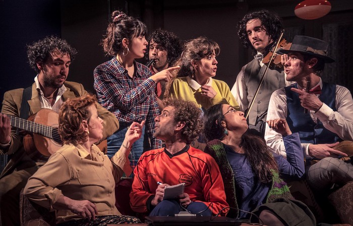 El juego de la silla. Foto: Oriana Larrea Díaz El juego de la silla. Foto: Oriana Larrea Díaz
