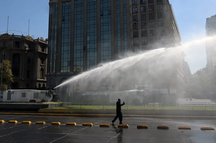 Movilización contra la suba de combustibles, el 23 de marzo, en Santiago de Chile. · Foto: Rodrigo Arangua, AFP