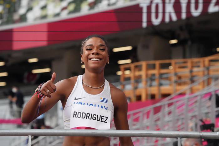 Déborah Rodríguez en su debut en la carrera de 800 metros en los Juegos Olímpicos de Tokio · Foto: Facundo Castro