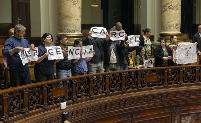 Barras de la Cámara de Diputados, durante la interpelación al ministro del Interior, Nicolás Martinelli, el 7 de octubre, en la Comisión Permanente, en el Palacio Legislativo. · Foto: Rodrigo Viera Amaral