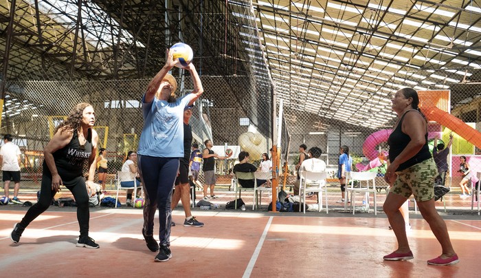 Foto principal del artículo 'El “espiral de beneficios” que implica el deporte en la vida de las personas mayores' · Foto: Alessandro Maradei