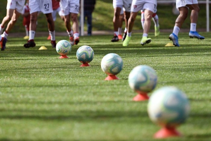 Partido por el Torneo Clausura del Campeonato de Fútbol Uruguayo de Primera División, fecha 1. Juegan River Plate y Wanderers en el Parque Federico Saroldi · Foto: Fernando Morán