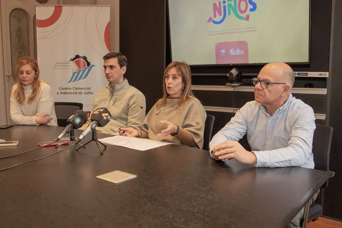 Presentación de la jornada por el Día del Niño en Salto. · Foto: Franco Presentado