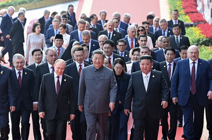 Vladímir Putin, Xi Jinping y Kim Jong-un, el 3 de setiembre en Pekín, China. · Foto: Kcna Kns, AFP
