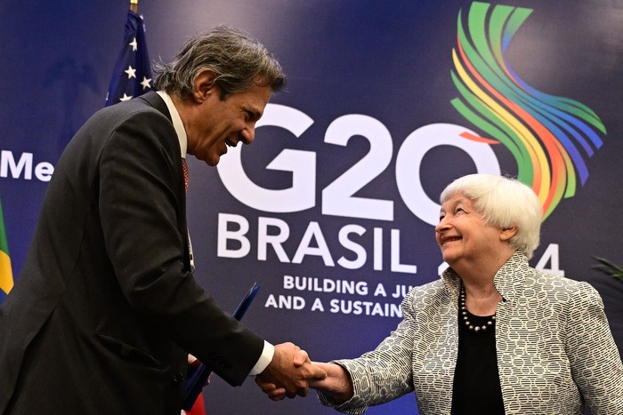 Fernando Haddad y Janet Yellen, durante un encuentro de ministros de economía del G20, el 26 de Julio en Rio de Janeiro. · Foto: Pablo Porciúncula