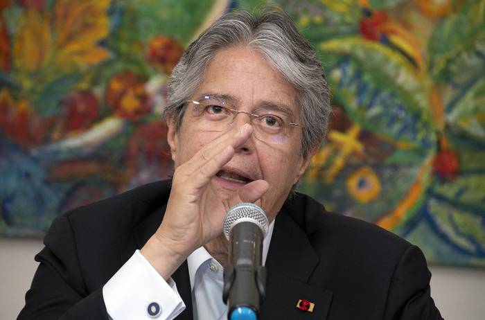 Guillermo Lasso durante una conferencia de prensa (01.03.2023). · Foto: Ezequiel Becerra, AFP