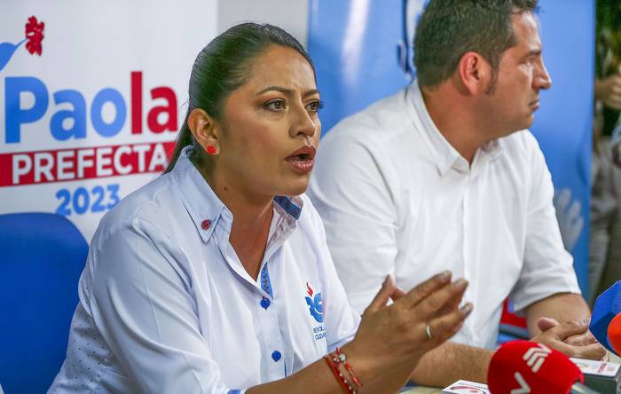 Paola Pabón durante una rueda de prensa tras las elecciones, el domingo, en Quito. · Foto:  José Jácome, Efe