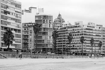 El edificio El Pilar, del arquitecto Luis García Pardo, integra la exposición itinerante Arquitectos nacionales. Foto: Gustavo Hiriart El edificio El Pilar, del arquitecto Luis García Pardo, integra la exposición itinerante Arquitectos nacionales. Foto: Gustavo Hiriart