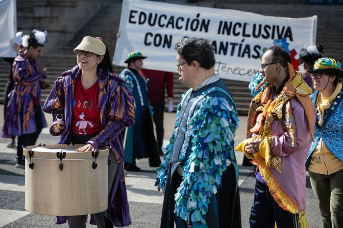 Manifestación en reclamo de educación inclusiva, el 4 de setiembre, frente al Palacio Legislativo. · Foto: Mara Quintero