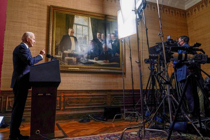 Joe Biden, habla, ayer, desde la Sala de Tratados de la Casa Blanca, en Washington.
 · Foto: Andrew Harnik / POOL / AFP