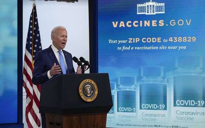 Joe Biden, durante una conferencia sobre las vacunas contra el coronavirus, ayer, en la Casa Blanca. · Foto: Drew Angerer, Getty Images, AFP