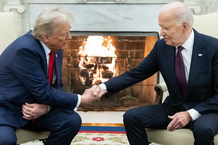 Donald Trump y Joe Biden, el 13 de noviembre, en la Oficina Oval de la Casa Blanca. · Foto: Saul Loeb, AFP