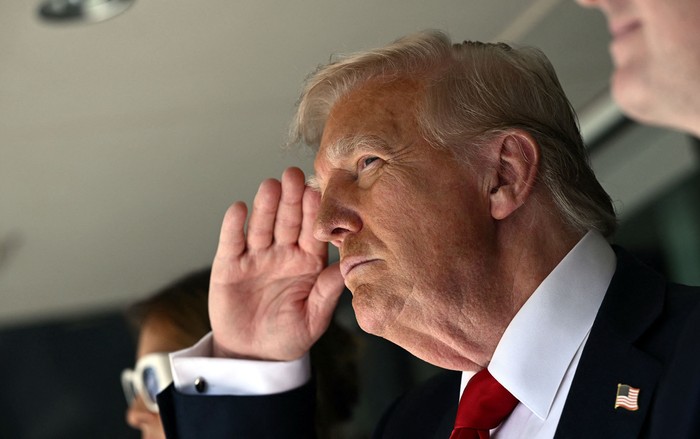 Donald Trump durante la final de la Copa Mundial de Clubes, el 13 de julio, en el estadio MetLife en East Rutherford, Nueva Jersey. · Foto: Brendan Smialowski, AFP