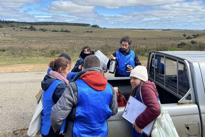 Equipo que realizó la encuesta en Arévalo. Foto: difusión.