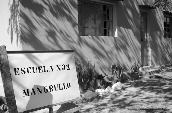 Escuela rural en Cerro Largo. Foto: Pablo Vignali (archivo, abril de 2015)